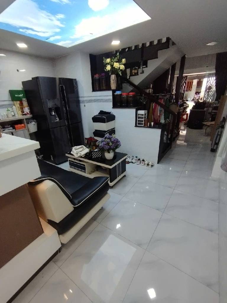 Nhà Huỳnh Thị Hai. 74m2. Hẻm xe hơi. Trung Mỹ Tây. 4x19. Giá 6.9 tỷ